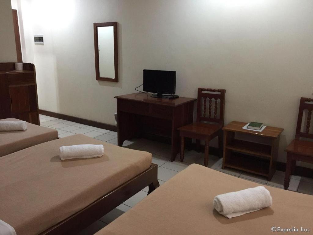 El Haciendero Private Hotel Iloilo City Exteriör bild