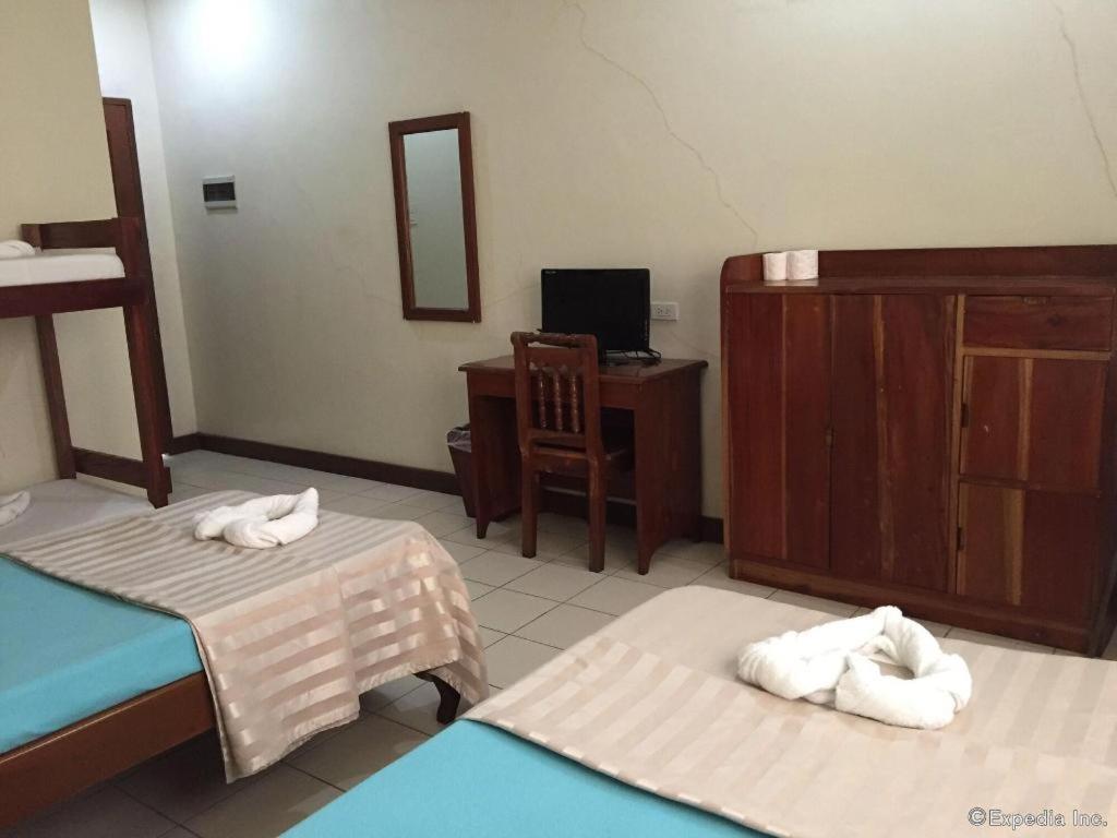 El Haciendero Private Hotel Iloilo City Exteriör bild