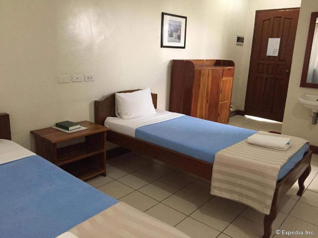 El Haciendero Private Hotel Iloilo City Exteriör bild