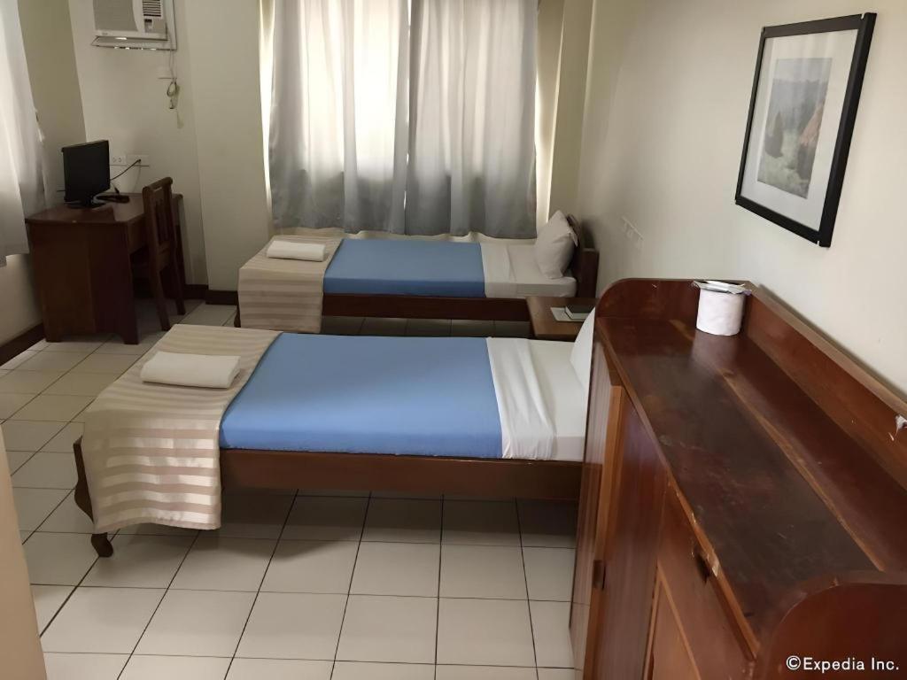 El Haciendero Private Hotel Iloilo City Exteriör bild