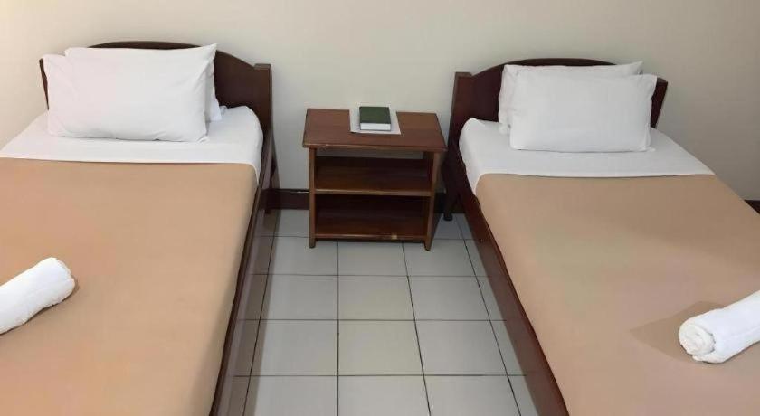 El Haciendero Private Hotel Iloilo City Exteriör bild