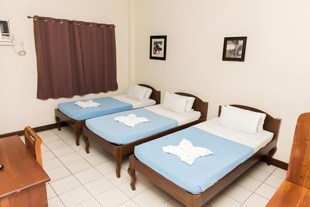El Haciendero Private Hotel Iloilo City Exteriör bild